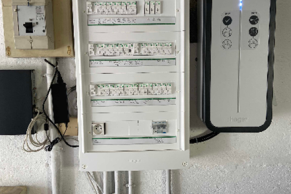 Remplacement d'un tableau électrique et installation d'une borne de recharge à Conflans-Sainte-Honorine