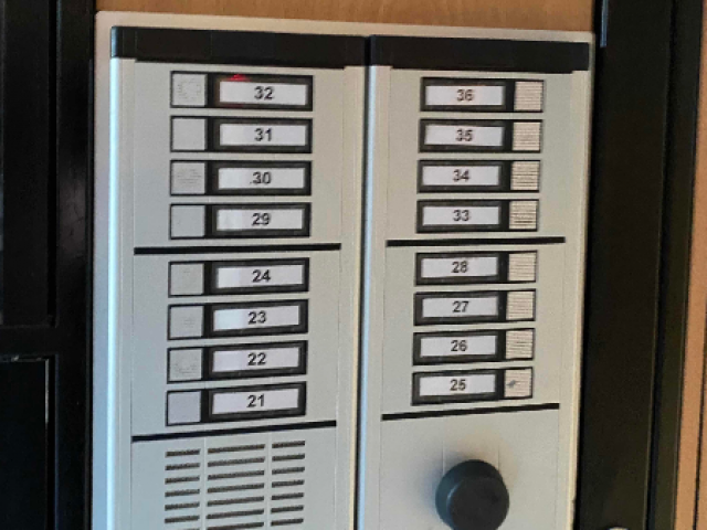 Remplacement d'un interphone obsolète à Jouy-le-Moutier