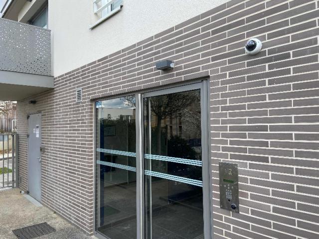 Installation de caméra de surveillance aux Mureaux
