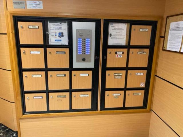 Remplacement d'un interphone obsolète à Jouy-le-Moutier