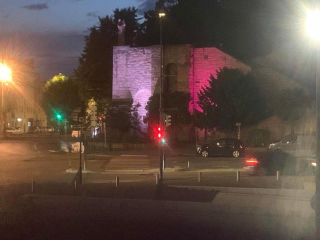 Mise en valeur du patrimoine à Pontoise grâce à un éclairage LED