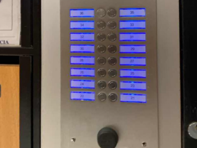 Remplacement d'un interphone obsolète à Jouy-le-Moutier