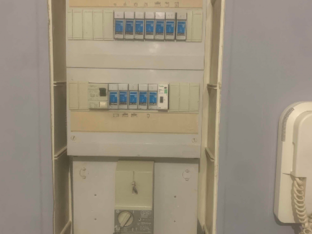 Mise en conformité électrique à Poissy : votre sécurité avant tout