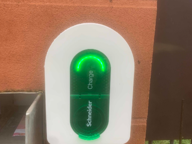 Remplacement d'une borne de recharge voiture à Conflans Sainte Honorine